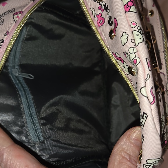 Hello Kitty Pink Backpack and Wallet - Picture 12 of 16